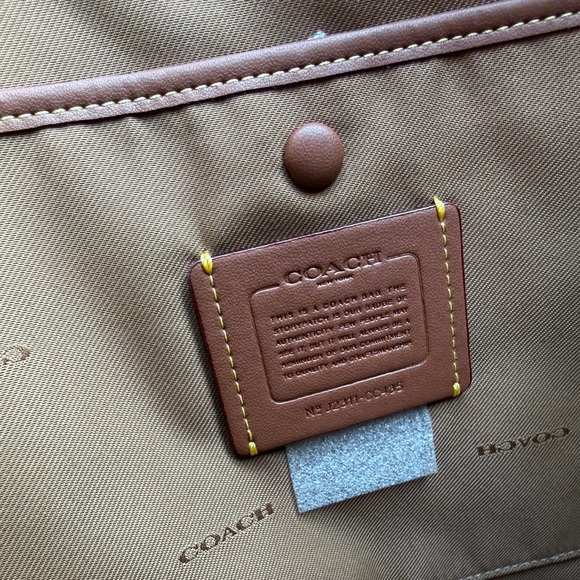 Coach Cary Shoulder (Large) CC435 in Chalk - Picture 11 of 11